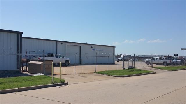 12204 E Admiral Pl, Tulsa, OK 74116